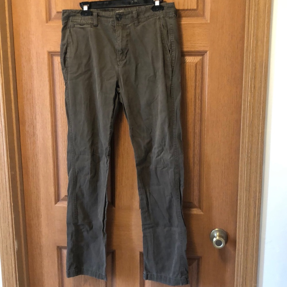 Urban pipeline 32x32 dark green khaki